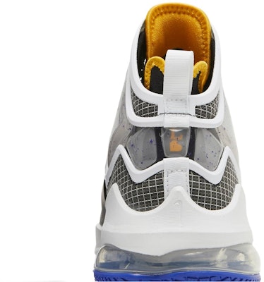 Nike LeBron 19 'Hardwood Classic' DC9340-002 Sizing Nike LeBron 19 'Hardwood Classic' DC9340-002
