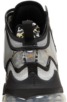 Nike LeBron 19 'Royalty' CZ0203-100 Sizing Nike LeBron 19 'Royalty' CZ0203-100