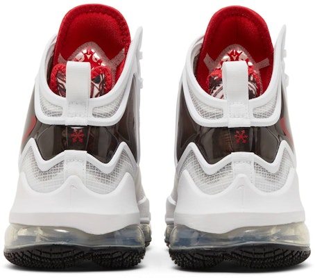 Nike LeBron 19 'Sketch' Lelaran Kasut Sketch DC9340-101 Details for Nike LeBron 19 'Sketch' Lelaran Kasut Sketch DC9340-101