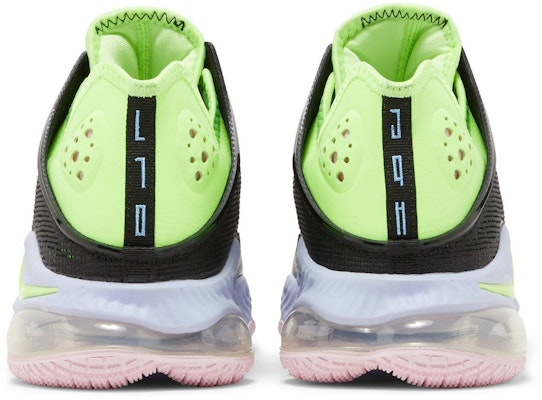 Nike LeBron 19 Low 'Ghost Green' Hijau Hantu DO9829-001 Details for Nike LeBron 19 Low 'Ghost Green' Hijau Hantu DO9829-001