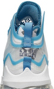 Nike LeBron 19 Space Jam Sepatu Basket DC9338-100/DC9342-100 Sizing Nike LeBron 19 Space Jam Sepatu Basket DC9338-100/DC9342-100