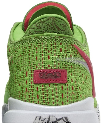 Nike LeBron 20 EP ''Stocking Stuffer'' Weihnachtsedition FJ4956-300 Sizing Nike LeBron 20 EP ''Stocking Stuffer'' Weihnachtsedition FJ4956-300