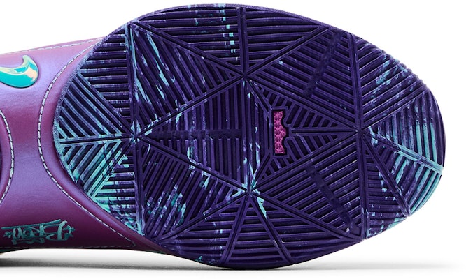 Nike LeBron 22 'Anggur Beku' HV8454-001 Purchase Nike LeBron 22 'Anggur Beku' HV8454-001
