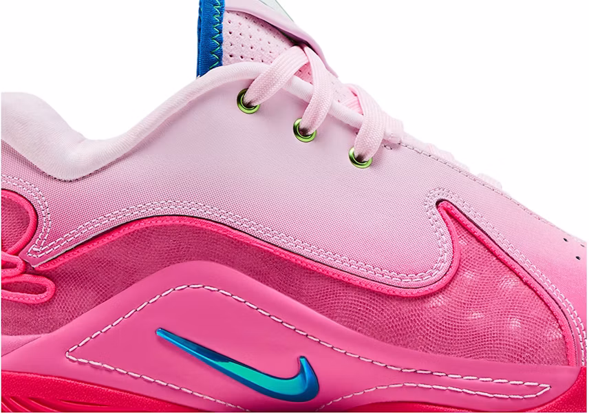 Nike LeBron 22 'Saya Berjanji' HV8455-600/HV8456-600 Lookbook Nike LeBron 22 'Saya Berjanji' HV8455-600/HV8456-600