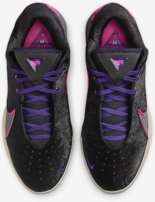 Nike LeBron 22 "Tunnel Vision" EP FZ1095-001 Shop Nike LeBron 22 "Tunnel Vision" EP FZ1095-001