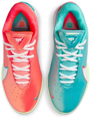 Nike LeBron 22 EP 'Christmas' HV5147-600/HV5148-600 Shop Nike LeBron 22 EP 'Christmas' HV5147-600/HV5148-600