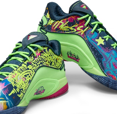 Nike LeBron 22 EP Basketball Shoes HV8452-400 1