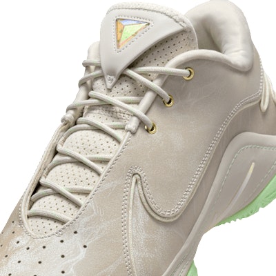 Nike LeBron 22 EP Basketball Sneakers FZ1095-002 Sizing Nike LeBron 22 EP Basketball Sneakers FZ1095-002