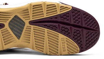 耐克 LeBron 3 'Christ The King' 2018 篮球鞋 BQ2444-100 Purchase 耐克 LeBron 3 'Christ The King' 2018 篮球鞋 BQ2444-100