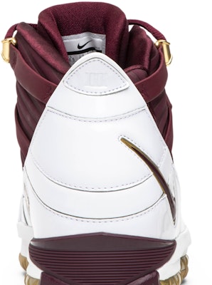 Nike LeBron 3 'Christ The King' 2018 BQ2444-100 Sizing Nike LeBron 3 'Christ The King' 2018 BQ2444-100