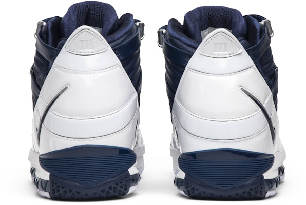Nike LeBron 3 'Midnight Navy' 2019 AO2434-103 Details for Nike LeBron 3 'Midnight Navy' 2019 AO2434-103