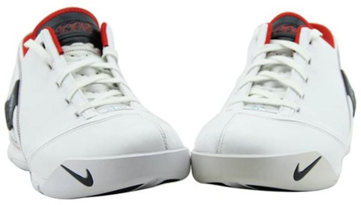 Nike LeBron 5 Low White Univeristy Blue 318696-141 Lookbook Nike LeBron 5 Low White Univeristy Blue 318696-141