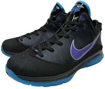 나이키 르브론 7 PS '호네츠' (Nike LeBron 7 PS 'Hornets') 407639-001 Lookbook 나이키 르브론 7 PS '호네츠' (Nike LeBron 7 PS 'Hornets') 407639-001