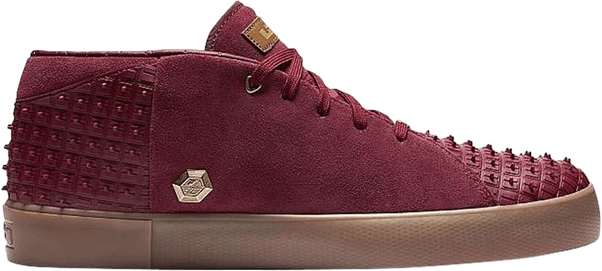 nike-lebron-8-lifestyle