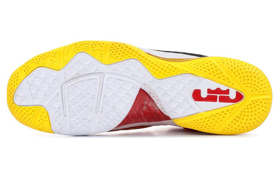 Shop 耐克 詹姆斯9代 '冠军套装' 576155-600