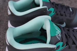 Sizing Nike LeBron 9 Low 'Easter' 510811-001