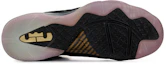Shop 耐吉 LeBron 9 Watch the Throne 黑色實戰籃球鞋