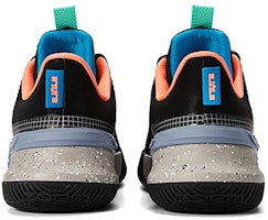 Nike LeBron Ambassador 13 'Hitam Hijau Neon' CQ9329-004 Shop Nike LeBron Ambassador 13 'Hitam Hijau Neon' CQ9329-004