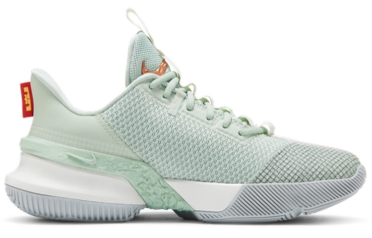 Lookbook Nike LeBron Ambassador 13 ''Giada Imperiale'' CQ9329-300