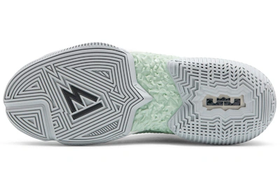 Nike LeBron Ambassador 13 'Empire Jade' CQ9329-300