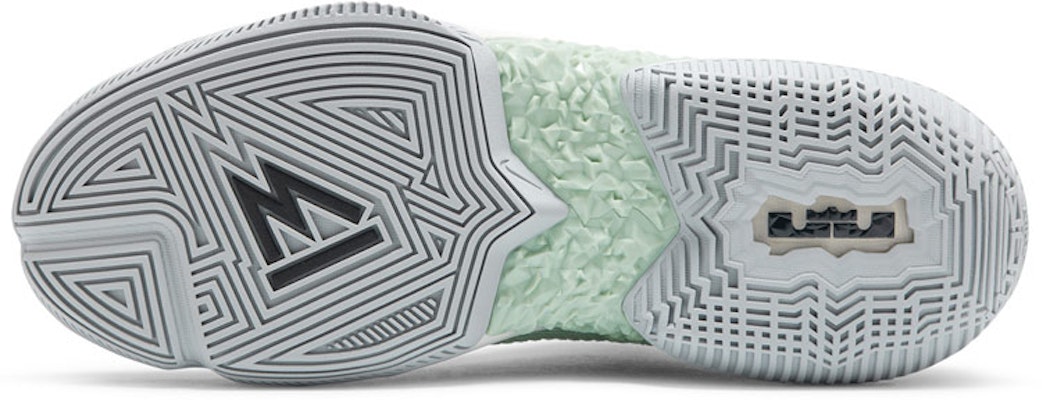 Nike LeBron Ambassador 13 'Empire Jade' Sepatu Basket Jade Empire CQ9329-300 Details for Nike LeBron Ambassador 13 'Empire Jade' Sepatu Basket Jade Empire CQ9329-300