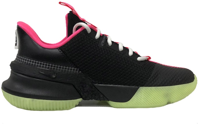 나이키 르브론 앰배서더 13 '이지' (Nike LeBron Ambassador 13 'Yeezy') CQ9329-001 Order 나이키 르브론 앰배서더 13 '이지' (Nike LeBron Ambassador 13 'Yeezy') CQ9329-001