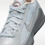 Sizing Nike LeBron NXXT Gen x Zhuzhu ''With Love'' Plateado Metálico/Rojo Claro/Crema IQ8493-002