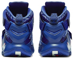 Nike LeBron Soldier IX LMTD EP 'Game Royal' Sepatu Basket Pria 812571-418 Shop Nike LeBron Soldier IX LMTD EP 'Game Royal' Sepatu Basket Pria 812571-418