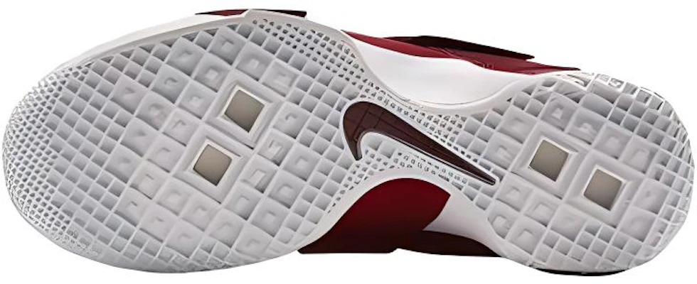 Nike LeBron Soldier 10 ''Christ the King'' Herren Basketballschuhe 844374-668 Details for Nike LeBron Soldier 10 ''Christ the King'' Herren Basketballschuhe 844374-668