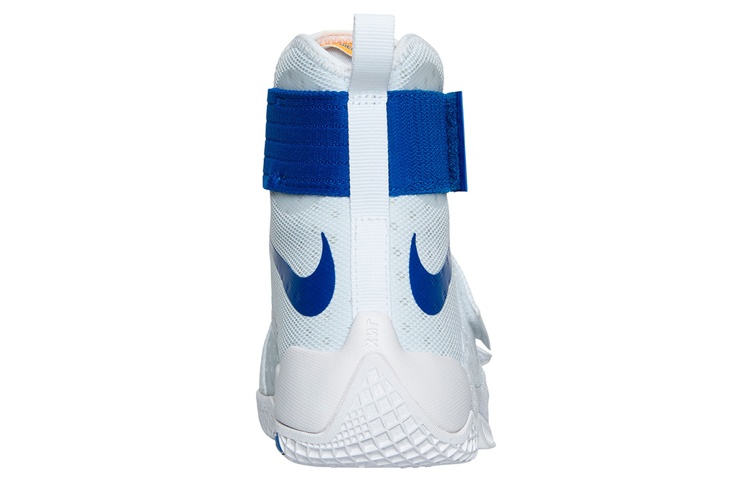 Shop Nike LeBron Soldier 10 ''Hyper Cobalt'' Schoenen. 844374-164
