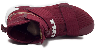 Shop Nike LeBron Soldier 10 ''Team Red'' Herren Basketballschuhe 844375-668