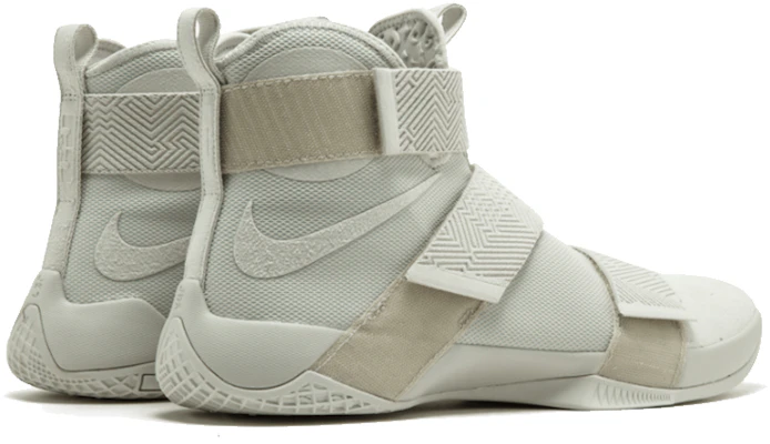 Nike LeBron Soldier 10 SFG Lux 'Bone' Zapatillas Baloncesto 911306-001 Lookbook Nike LeBron Soldier 10 SFG Lux 'Bone' Zapatillas Baloncesto 911306-001