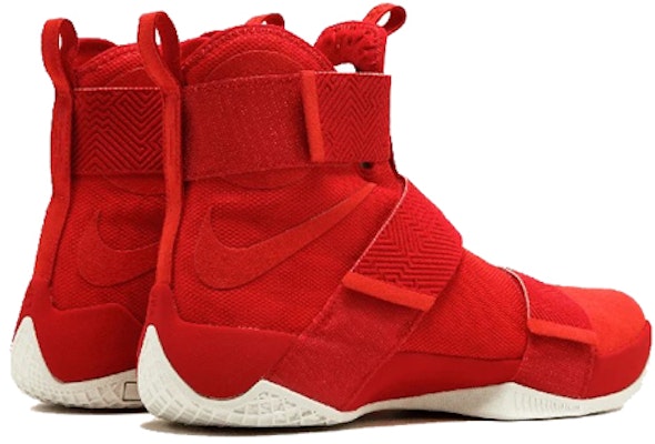 Nike LeBron Soldier 10 SFG Lux 'University Red' Sepatu Basket Merah 911306-600 Shop Nike LeBron Soldier 10 SFG Lux 'University Red' Sepatu Basket Merah 911306-600