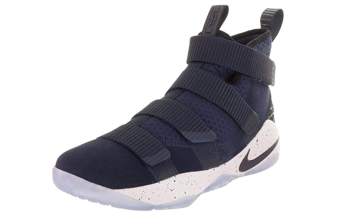 Lookbook Nike LeBron Soldier 11 ''College Navy'' Schoenen 897644-401