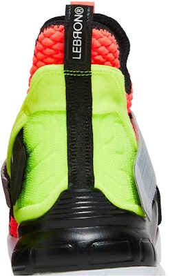 Nike LeBron Soldier 12 'Hot Lava' AO4054-800 Sizing Nike LeBron Soldier 12 'Hot Lava' AO4054-800