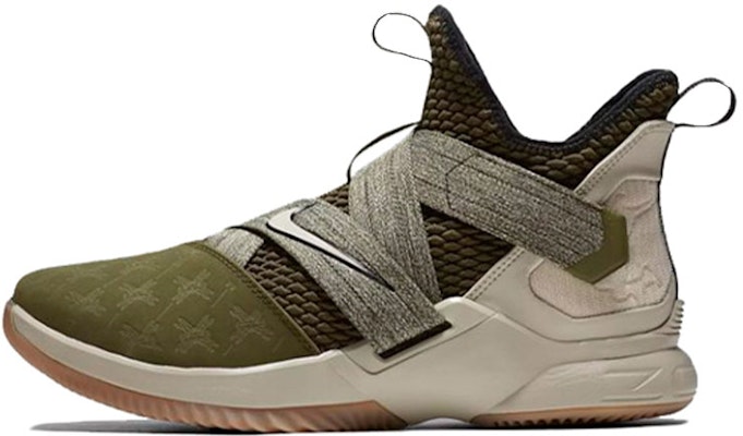Nike LeBron Soldier 12 EP 'Olive Canvas' Kanvas Hijau AO4053-300 Buy Nike LeBron Soldier 12 EP 'Olive Canvas' Kanvas Hijau AO4053-300