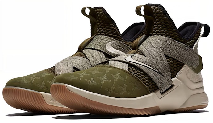 Nike LeBron Soldier 12 EP 'Olive Canvas' Sepatu Basket Pria AO4053-300 Lookbook Nike LeBron Soldier 12 EP 'Olive Canvas' Sepatu Basket Pria AO4053-300