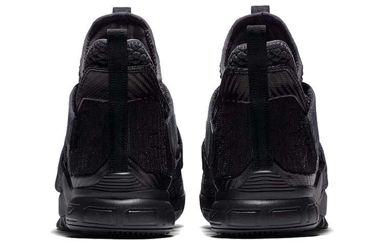 Shop 耐克LeBron Soldier 12 SFG EP 黑色篮球鞋 AO4055-002