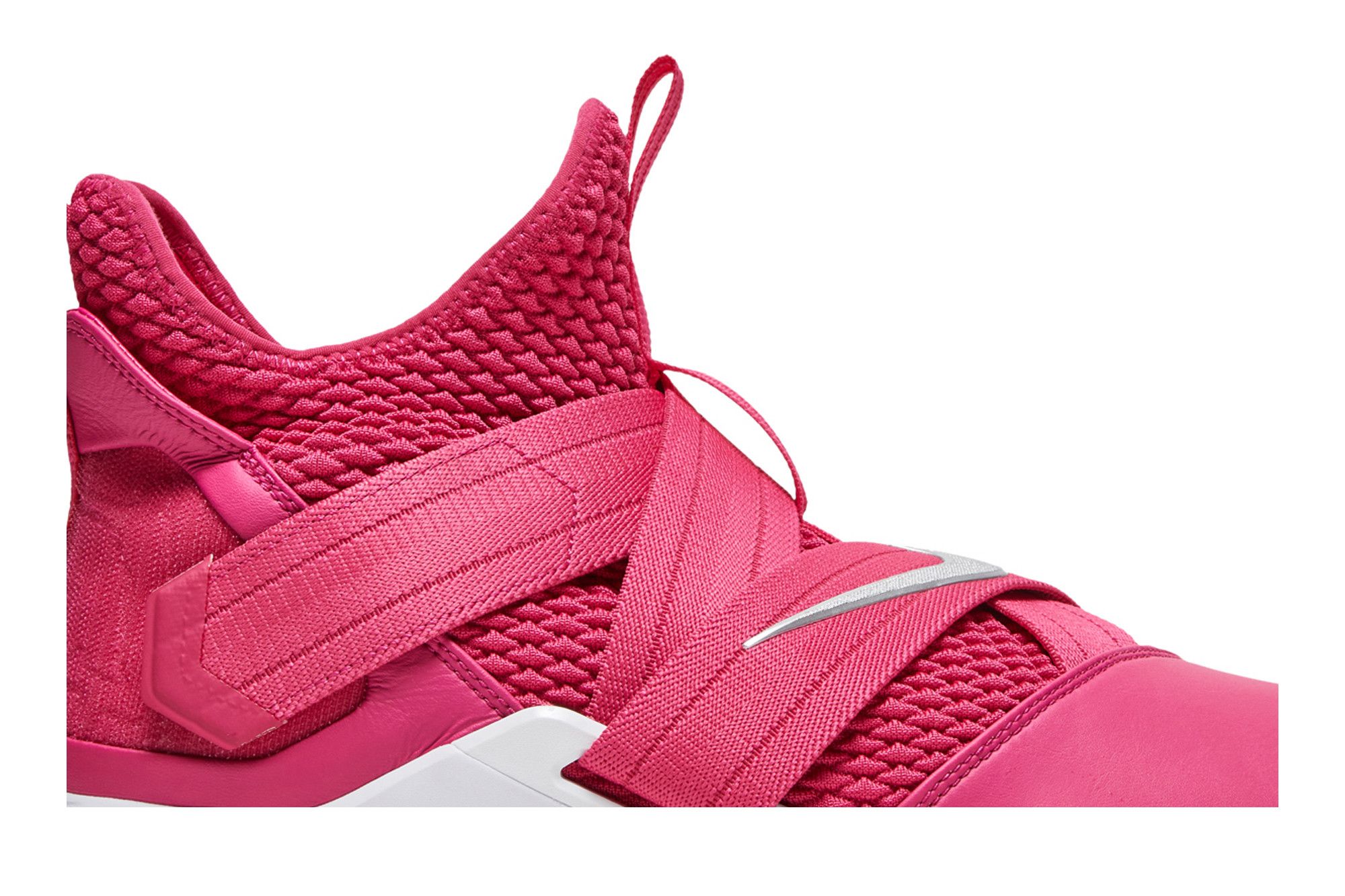 Order Nike LeBron Soldier 12 TB 'Concienciación Cáncer de Mama' AT3872-609