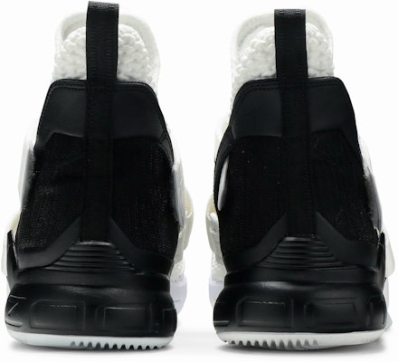 Nike LeBron Soldier 12 TB 'White Black' AT3872-101 Details for Nike LeBron Soldier 12 TB 'White Black' AT3872-101