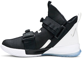 Nike LeBron Soldier 13 'Chrome' dalam Bahasa Melayu. AR4225-001 Lookbook Nike LeBron Soldier 13 'Chrome' dalam Bahasa Melayu. AR4225-001