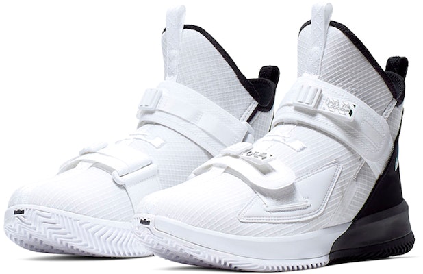 Nike LeBron Soldier 13 Essential 'Blanco Negro'. AR4228-100 Lookbook Nike LeBron Soldier 13 Essential 'Blanco Negro'. AR4228-100