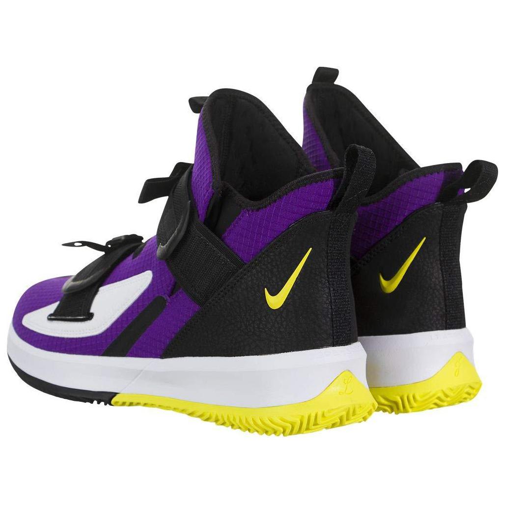 Lookbook Nike LeBron Soldier 13 FlyEase 4E Breed ''Lakers'' BV0662-500