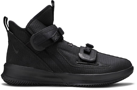 Nike LeBron Soldier 13 SFG 'Black Out' Hitam AR4225-005/AR4228-005 Buy Nike LeBron Soldier 13 SFG 'Black Out' Hitam AR4225-005/AR4228-005