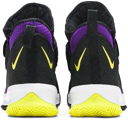 Nike LeBron Soldier 13 SFG 'Lakers' AR4225-500 Details for Nike LeBron Soldier 13 SFG 'Lakers' AR4225-500