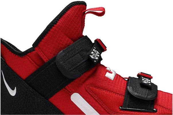 Nike LeBron Soldier 13 SFG 'University Red' Merah Universiti AR4225-600 Order Nike LeBron Soldier 13 SFG 'University Red' Merah Universiti AR4225-600