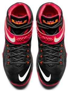 Nike LeBron Soldier 8 'Hitam Merah Universitas' 653641-016 Shop Nike LeBron Soldier 8 'Hitam Merah Universitas' 653641-016