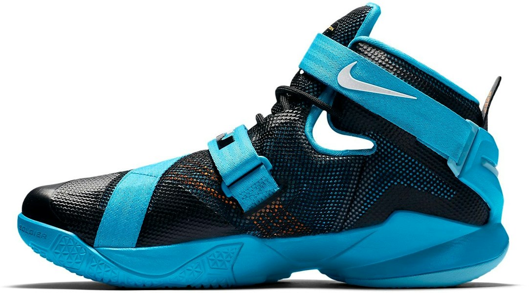 耐吉 勒布朗 9 LeBron Soldier 9 減震防滑耐磨透氣 高幫 籃球鞋 男款 藍 Lookbook 耐吉 勒布朗 9 LeBron Soldier 9 減震防滑耐磨透氣 高幫 籃球鞋 男款 藍