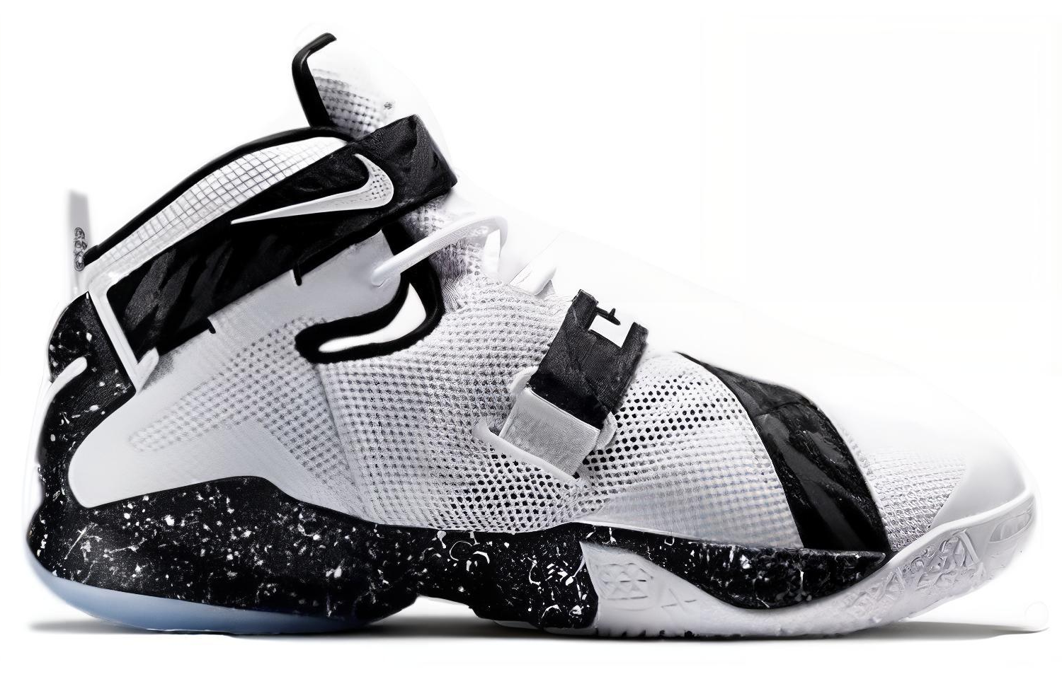 Order Nike LeBron Soldier 9 Premium '白黑' 篮球鞋 749490-110