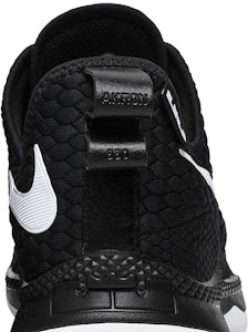 Nike LeBron Witness 3 “Black White“ 黑白 國際版 Sizing Nike LeBron Witness 3 “Black White“ 黑白 國際版